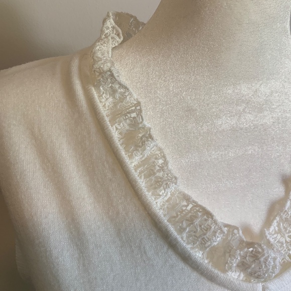 Vila Milano V-Neck Knit shell /Tank Top With Lace Trim, Size S, New With Tags - Picture 6 of 7